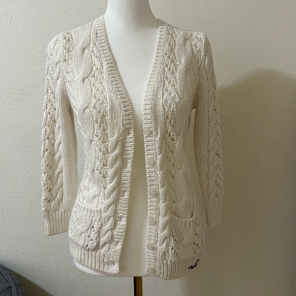 Hollister 3/4 sleeve sweater cardigan - Picture 1 of 1